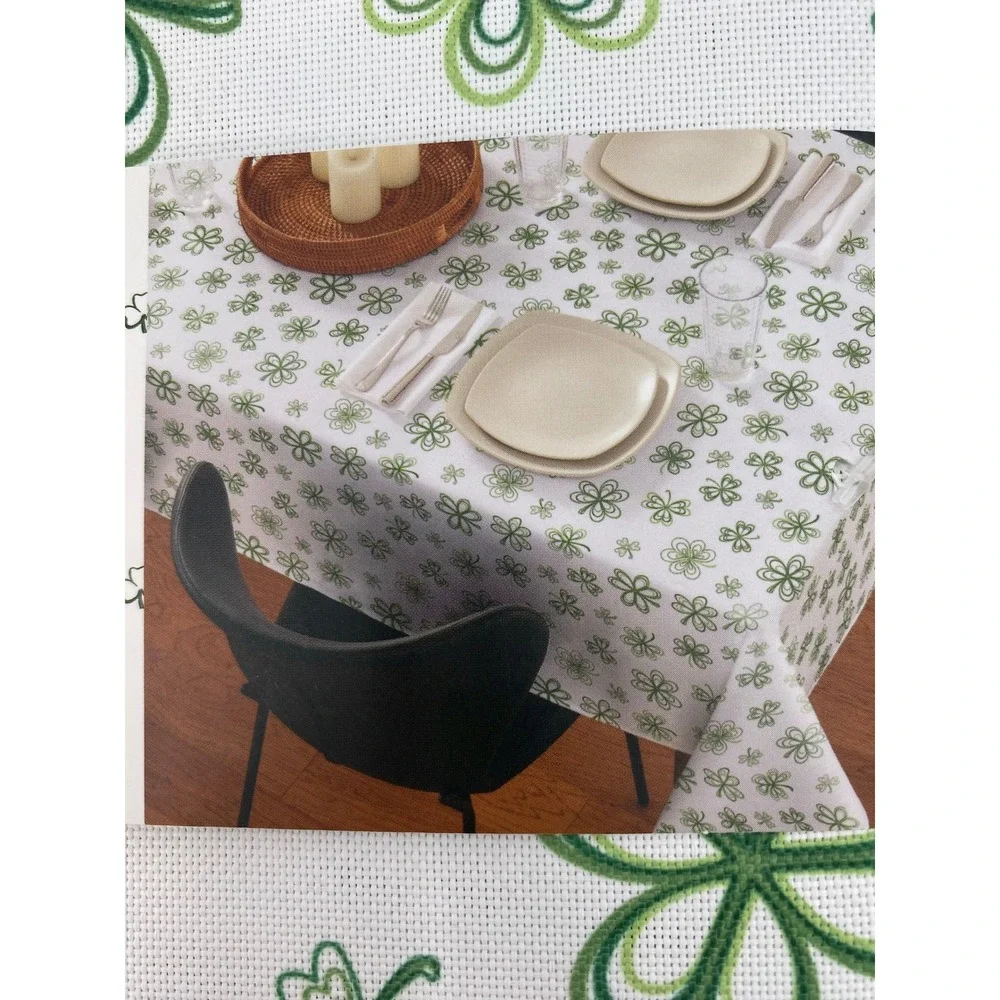 Nicole Miller Home Tablecloth Round 70